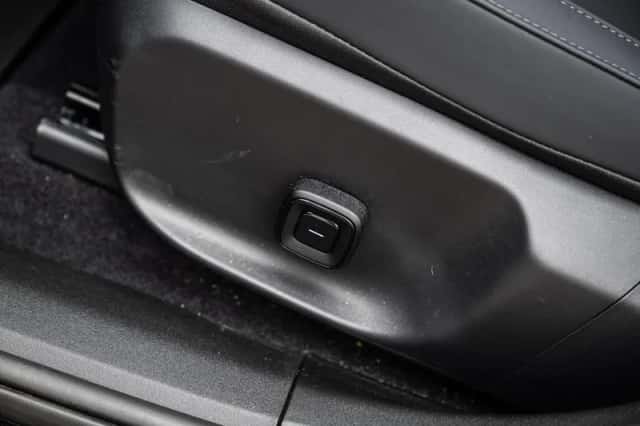 Volvo EX30 (2025) thumbnail 9