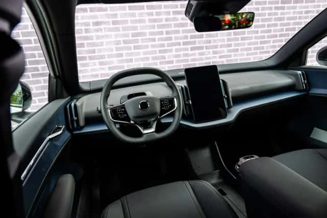 Volvo EX30 (2026) thumbnail 11