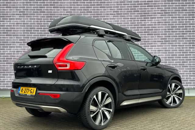 Volvo XC40 (2020) thumbnail 3