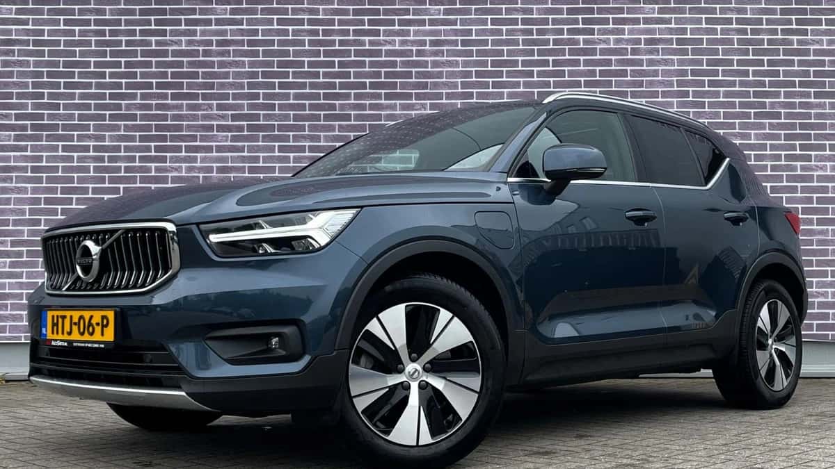 Volvo XC40 (2021) — foto 1