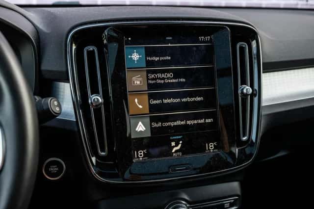Volvo XC40 (2021) thumbnail 18