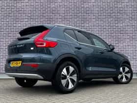 Volvo XC40 (2021) thumbnail 5