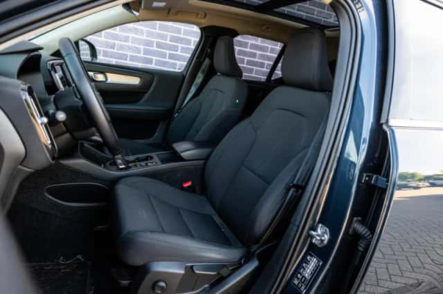 Volvo XC40 (2021) thumbnail 7