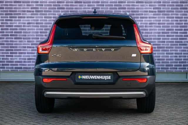 Volvo XC40 (2021) thumbnail 10
