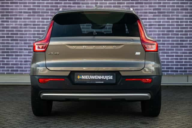 Volvo XC40 (2022) thumbnail 11