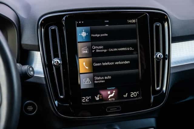 Volvo XC40 (2022) thumbnail 19