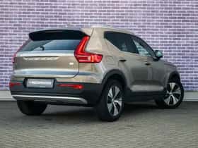 Volvo XC40 thumbnail 4