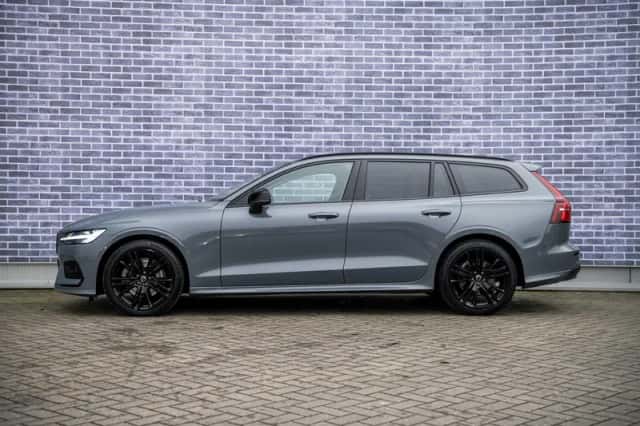 Volvo V60 (2023) thumbnail 5