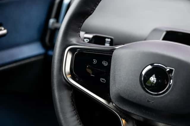 Volvo EX30 (2024) thumbnail 13