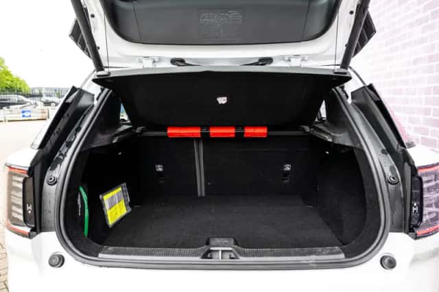 Volvo EX30 (2024) thumbnail 25