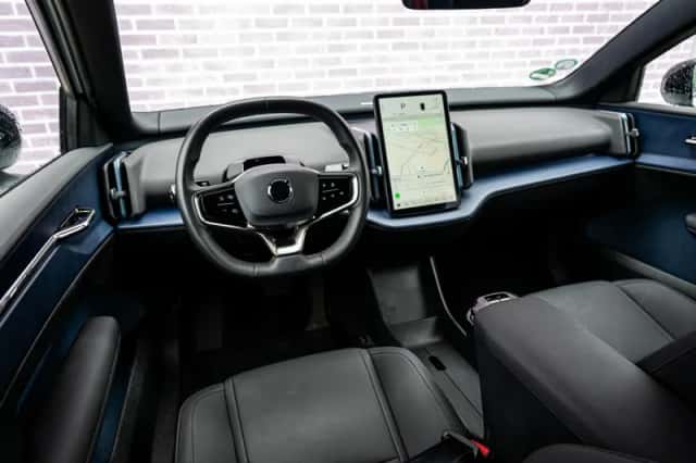 Volvo EX30 (2024) thumbnail 10
