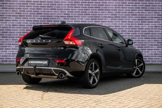 Volvo V40 (2020) thumbnail 4