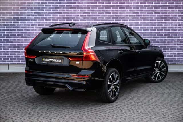 Volvo XC60 (2023) thumbnail 18