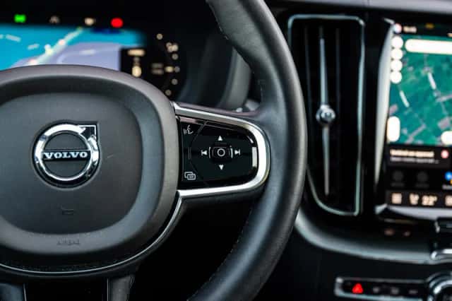 Volvo XC60 (2023) thumbnail 30