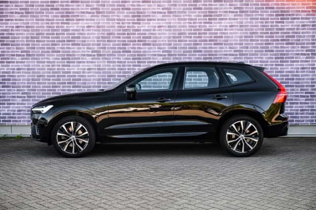 Volvo XC60 (2023) thumbnail 6