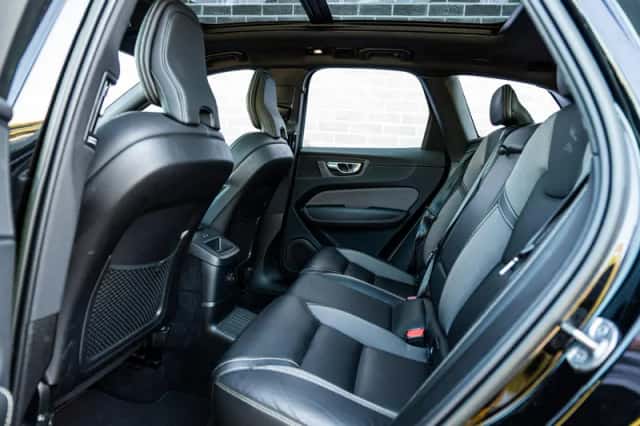 Volvo XC60 (2023) thumbnail 10