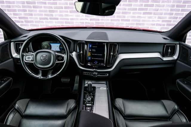 Volvo XC60 (2020) thumbnail 6