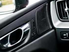 Volvo XC60 thumbnail 24