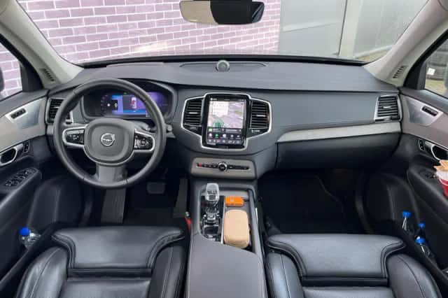 Volvo XC90 (2023) thumbnail 5