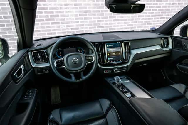 Volvo XC60 (2024) thumbnail 12