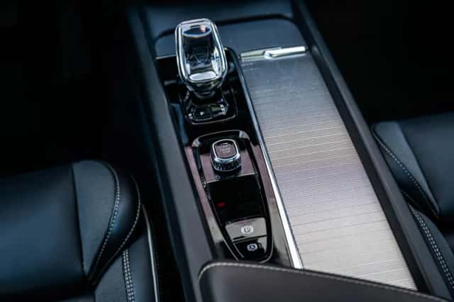 Volvo XC60 (2024) thumbnail 14
