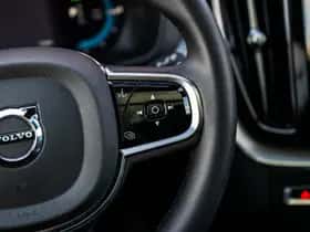 Volvo XC60 thumbnail 30