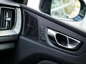 Volvo XC60 thumbnail 25