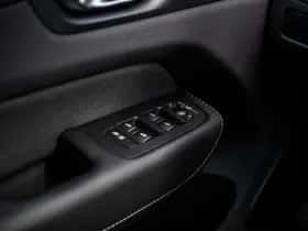Volvo XC60 thumbnail 27