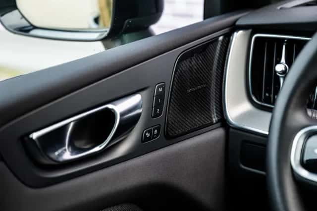 Volvo XC60 (2025) thumbnail 28