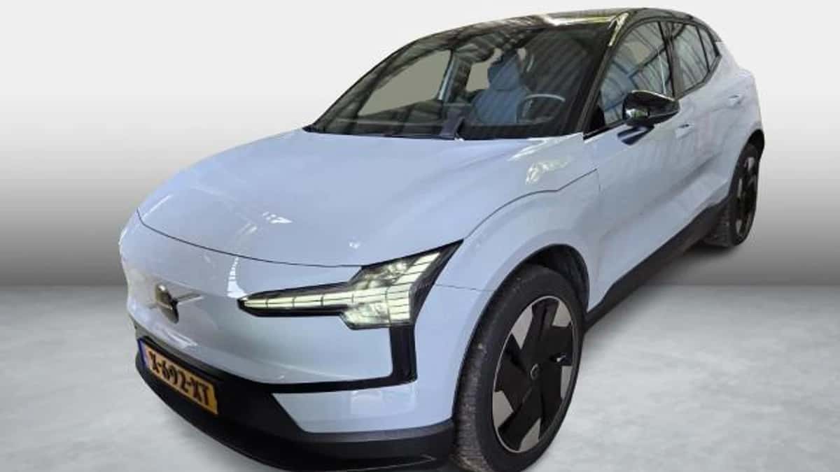 Volvo EX30 (2024) — foto 1