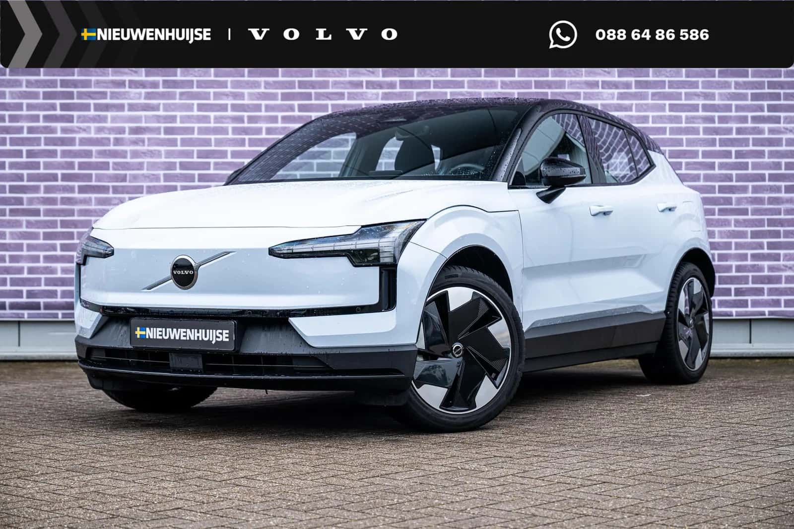 Volvo EX30 (2024) — foto 1