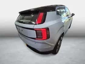 Volvo EX30 (2024) thumbnail 2