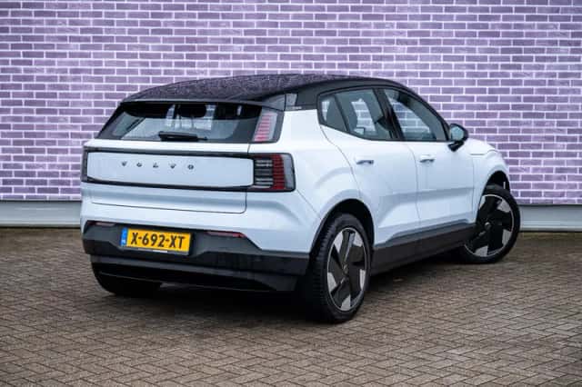 Volvo EX30 (2024) thumbnail 14