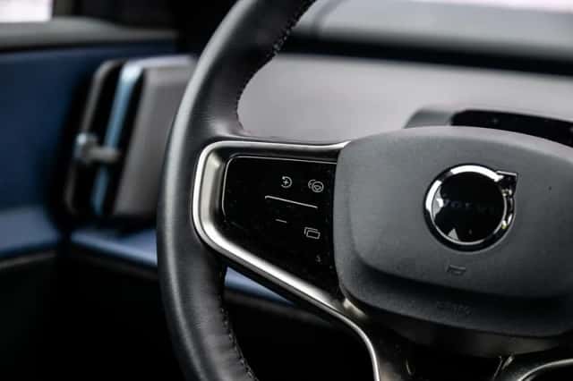 Volvo EX30 (2024) thumbnail 22