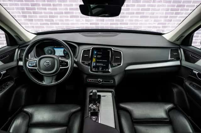 Volvo XC90 (2021) thumbnail 5