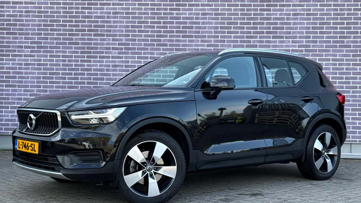 Volvo XC40 — foto 1