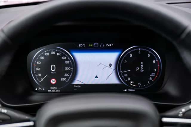 Volvo XC40 (2021) thumbnail 14
