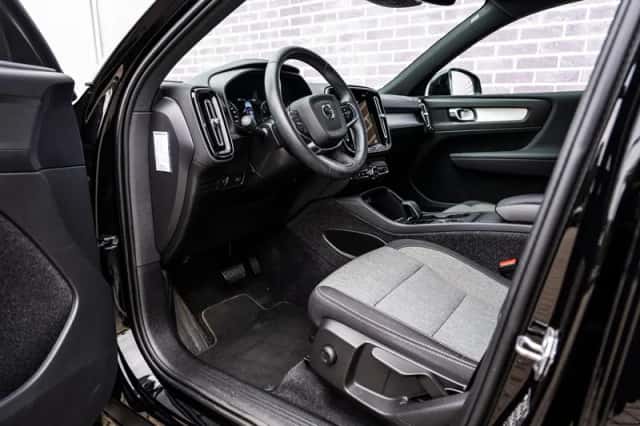 Volvo XC40 (2021) thumbnail 17