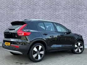 Volvo XC40 thumbnail 4
