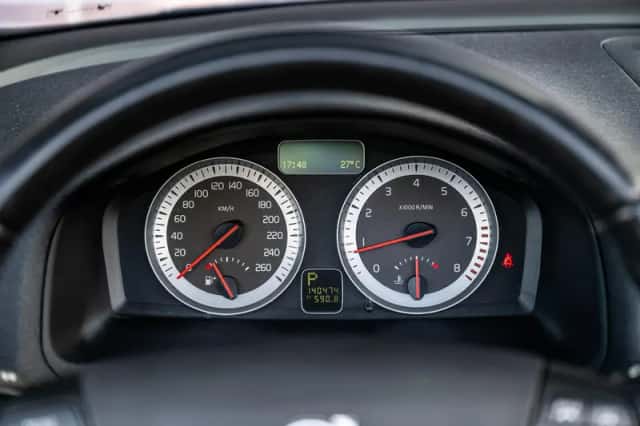 Volvo C70 (2011) thumbnail 13