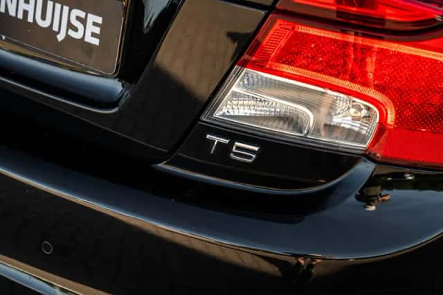 Volvo C70 (2011) thumbnail 27