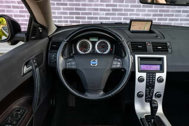 Volvo C70 (2011) thumbnail 4