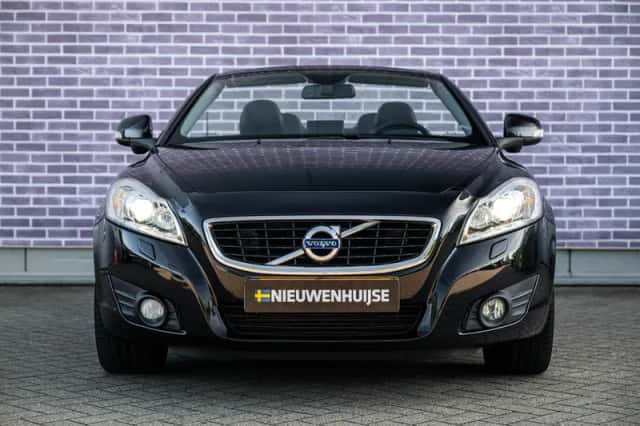 Volvo C70 (2011) thumbnail 10