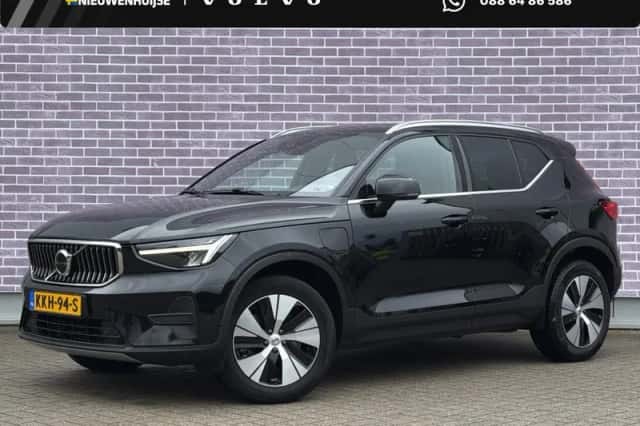 Volvo XC40 (2022)