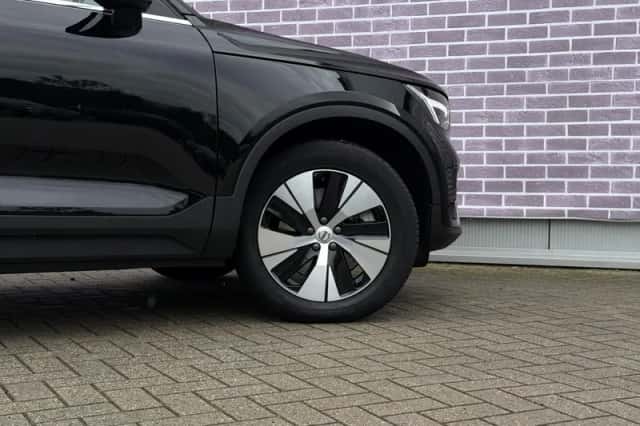 Volvo XC40 (2022) thumbnail 5