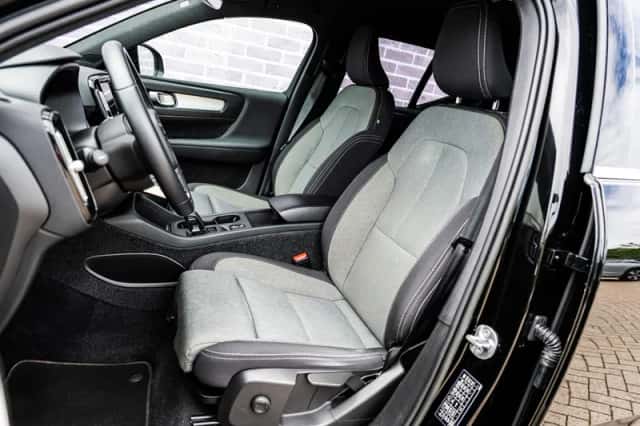 Volvo XC40 (2022) thumbnail 6