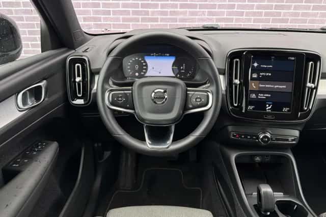 Volvo XC40 (2022) thumbnail 6