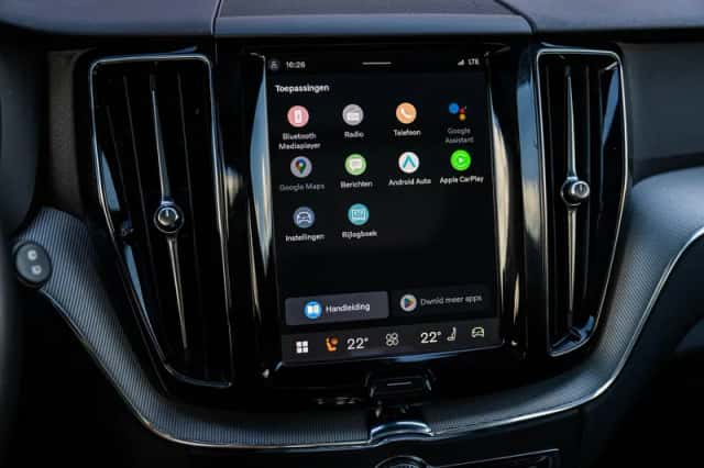 Volvo XC60 (2024) thumbnail 18