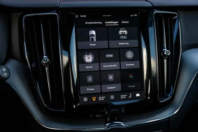 Volvo XC60 (2024) thumbnail 19
