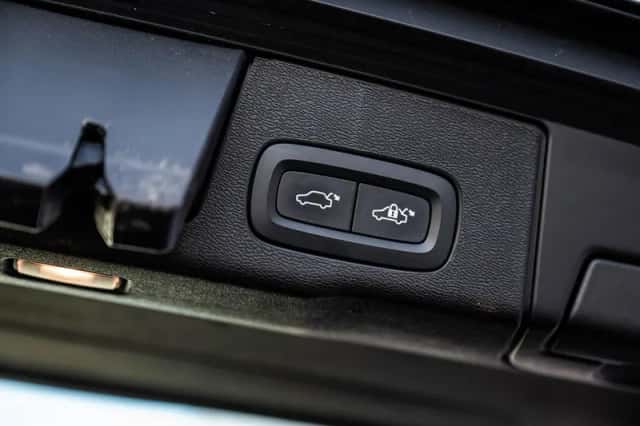 Volvo XC60 (2024) thumbnail 30